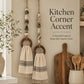 Porta-Toalhas Decorativo com Contas e Argola de Madeira – Estilo Boho para Banheiro e Cozinha