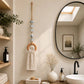 Porta-Toalhas Decorativo com Contas e Argola de Madeira – Estilo Boho para Banheiro e Cozinha
